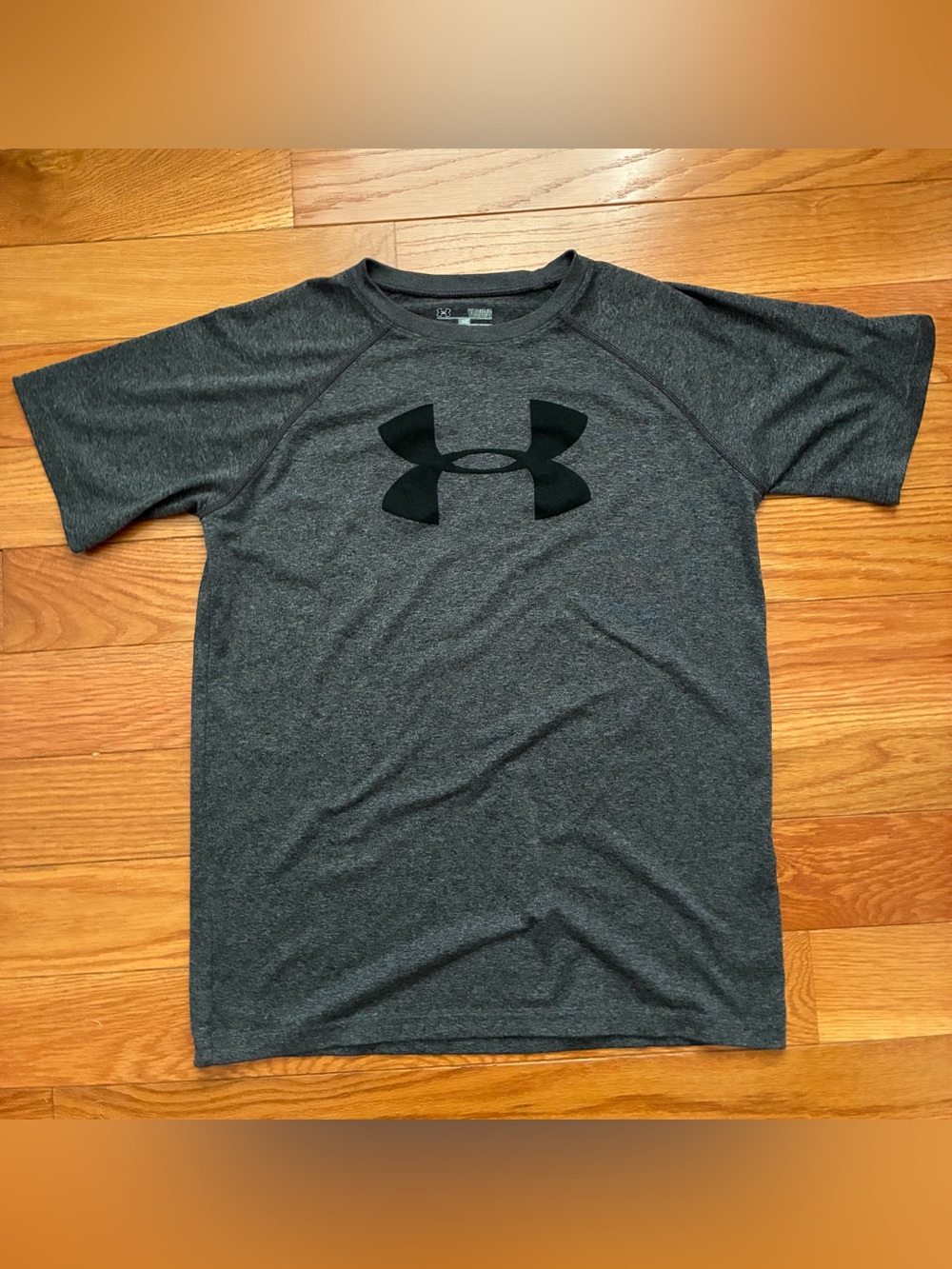 Under Armour Dark Gray Heather Long-Sleeve Performance Tee Youth Large